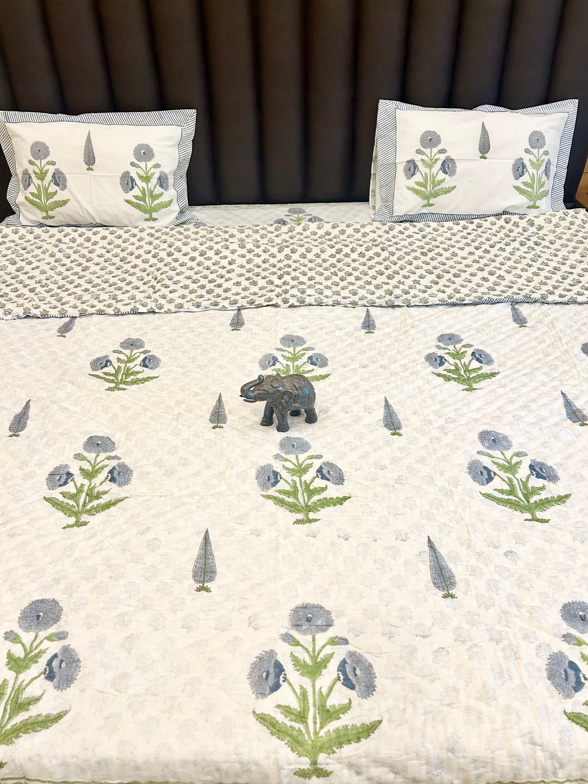 DESI PHOOL BLUE HANDBLOCK PRINT PURE MULMUL COTTON QUILT