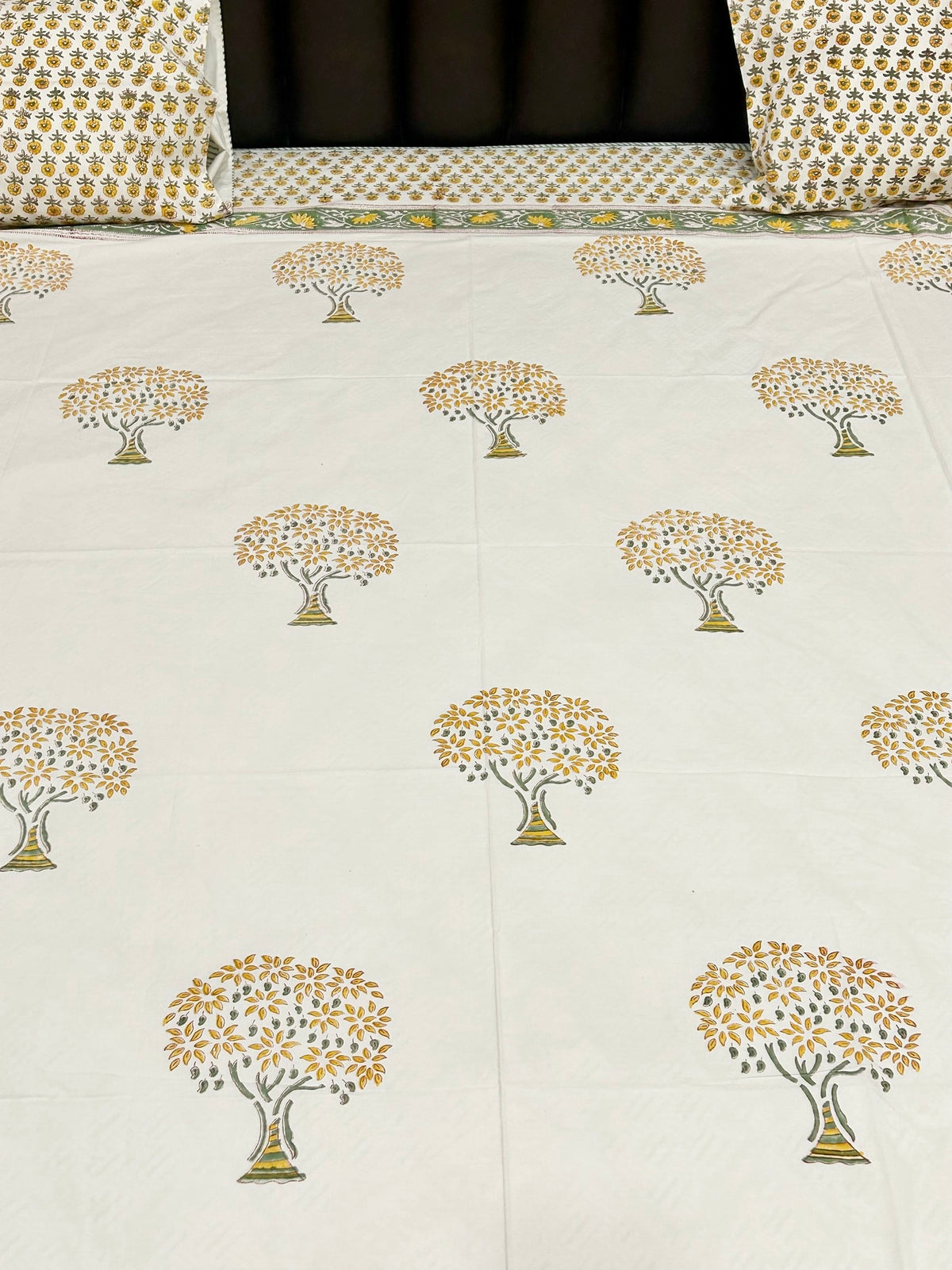 YELLOW WISHING TREE HANDBLOCK BEDSHEET