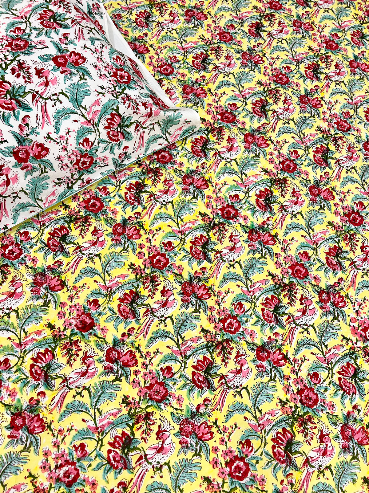 PARROT'S PARADISE HANDBLOCK BEDSHEET