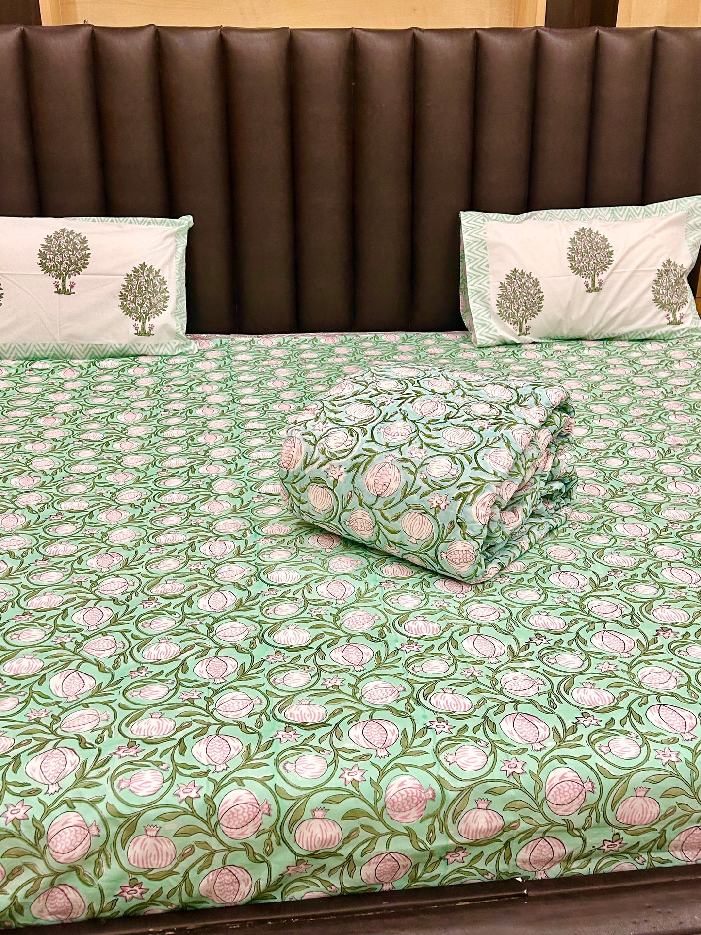 HANDBLOCK PRINT PURE MULMUL COTTON QUILT
