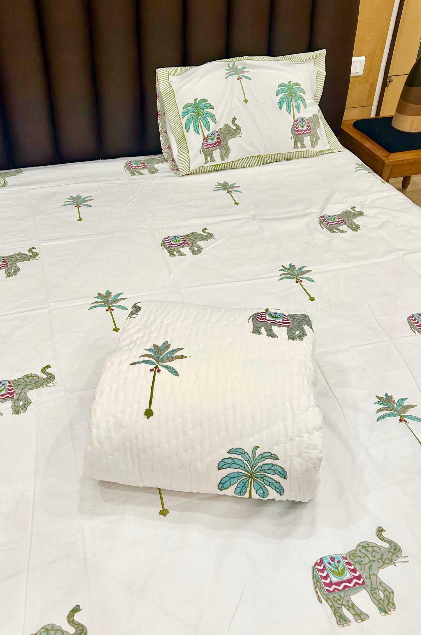 HANDBLOCK PRINT PURE MULMUL COTTON QUILT